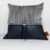 Coussin moitié moitié - F